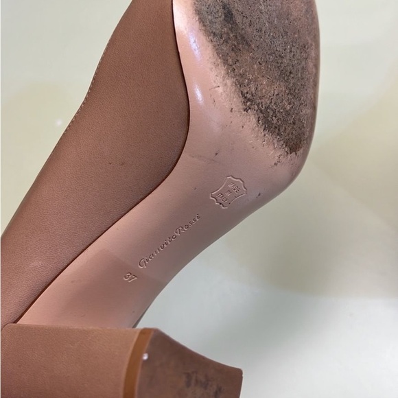 Gianvito Rossi MADE IN ITALY Black and Tan Heels Timeless Elegance - Picture 3 of 7